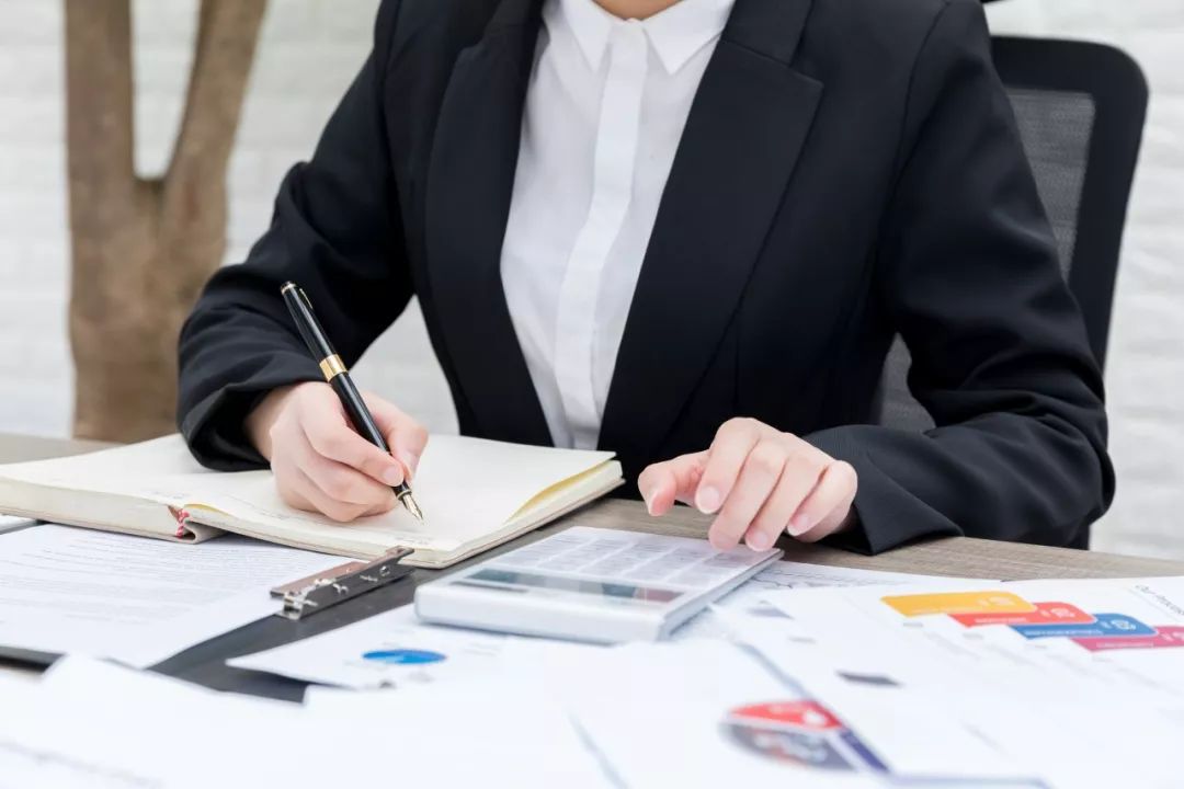 2022请假怎么扣工资？请假扣工资合理吗？