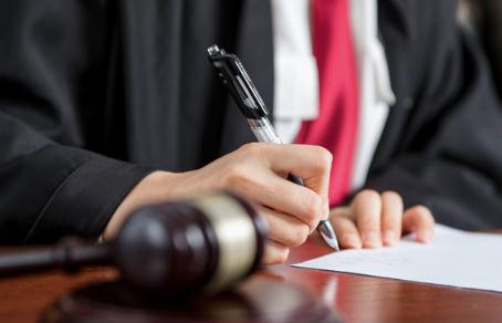 女子花近8万整容整出9级伤残 伤残等级划如何界定?