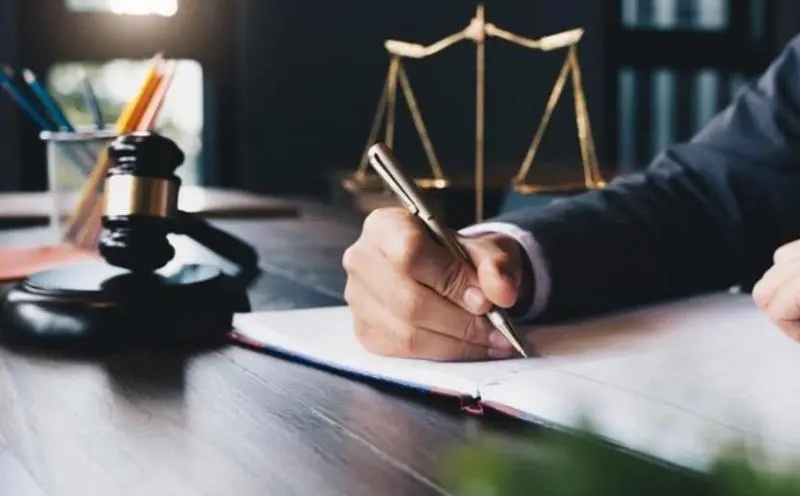 请律师怎么收费的?律师收费不合理去哪里投诉?