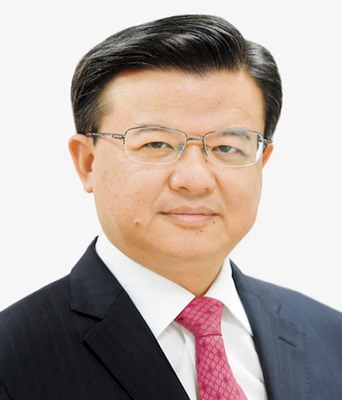 倪岳峰:坚决一点,快一点