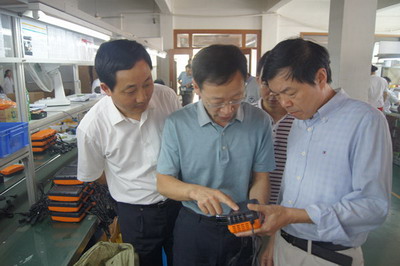 局长李祥,副局长陈林,天长市市长朱大纲,常务副市长朱发贵等陪同调研