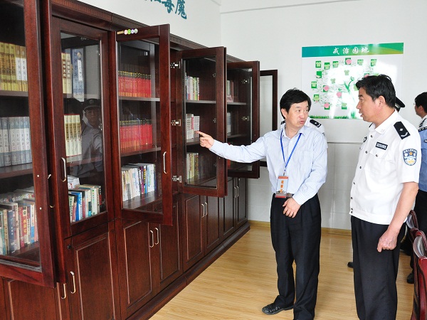陈宣东副局长赴大连山戒毒所检查指导国庆安保工作