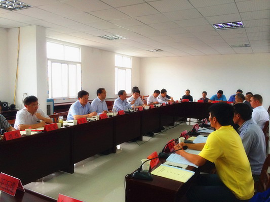 罗平烺同志参加河口镇河口村党支部专题组织生活会