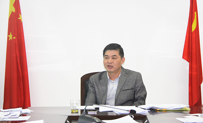 罗棋权主持召开精准扶贫工作会议