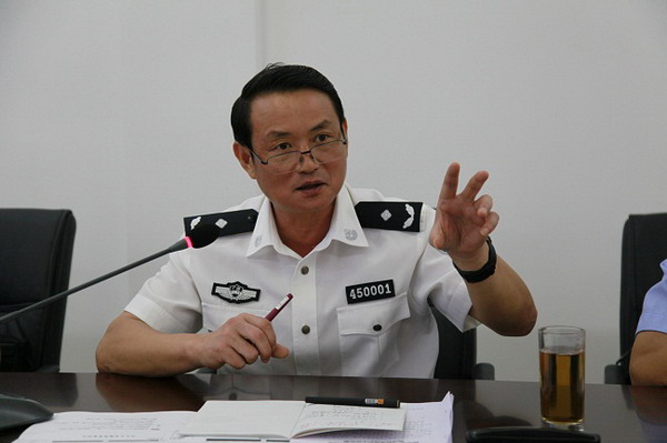 莫建平督导检查黄姚景区"一会一节"安保维稳工作