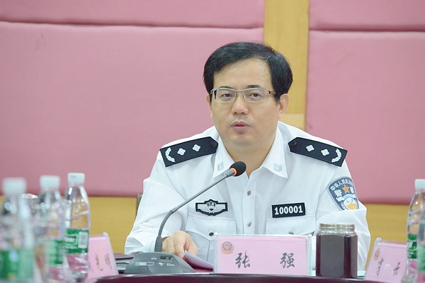 吉安市公安局召开党委会议传达学习"南昌会议"和全国公安厅局长,全省