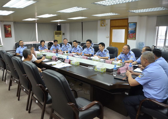 蓝华副市长谢焱冰副局长到蓬江公安分局调研督导