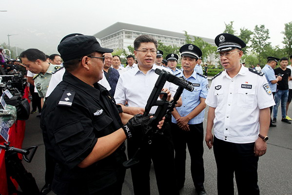 我市举行学习贯彻反恐怖主义法集中宣传活动