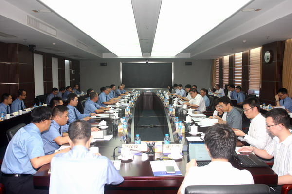 市委政法委副书记邹从兵带队到我院调研