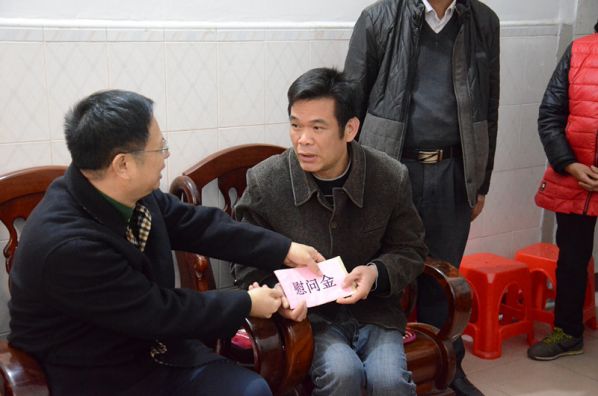 黄远通到宿安村调研新时期精准扶贫工作