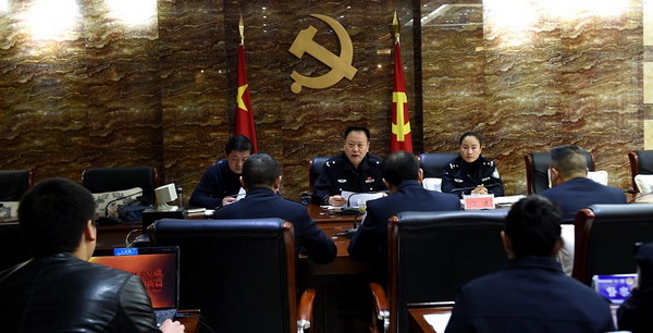 会后,杜尧森同志一行通过查阅资料,现场提问等方式对市公安局 五抓五