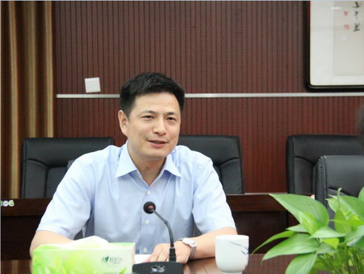 宁乡县局王雄文县长到宁乡地税调研指导组织收入工作