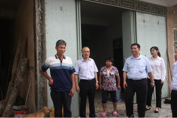 市金融工作局党组书记局长邱亿通一行赴梅州市丰顺县留隍镇上围村开展
